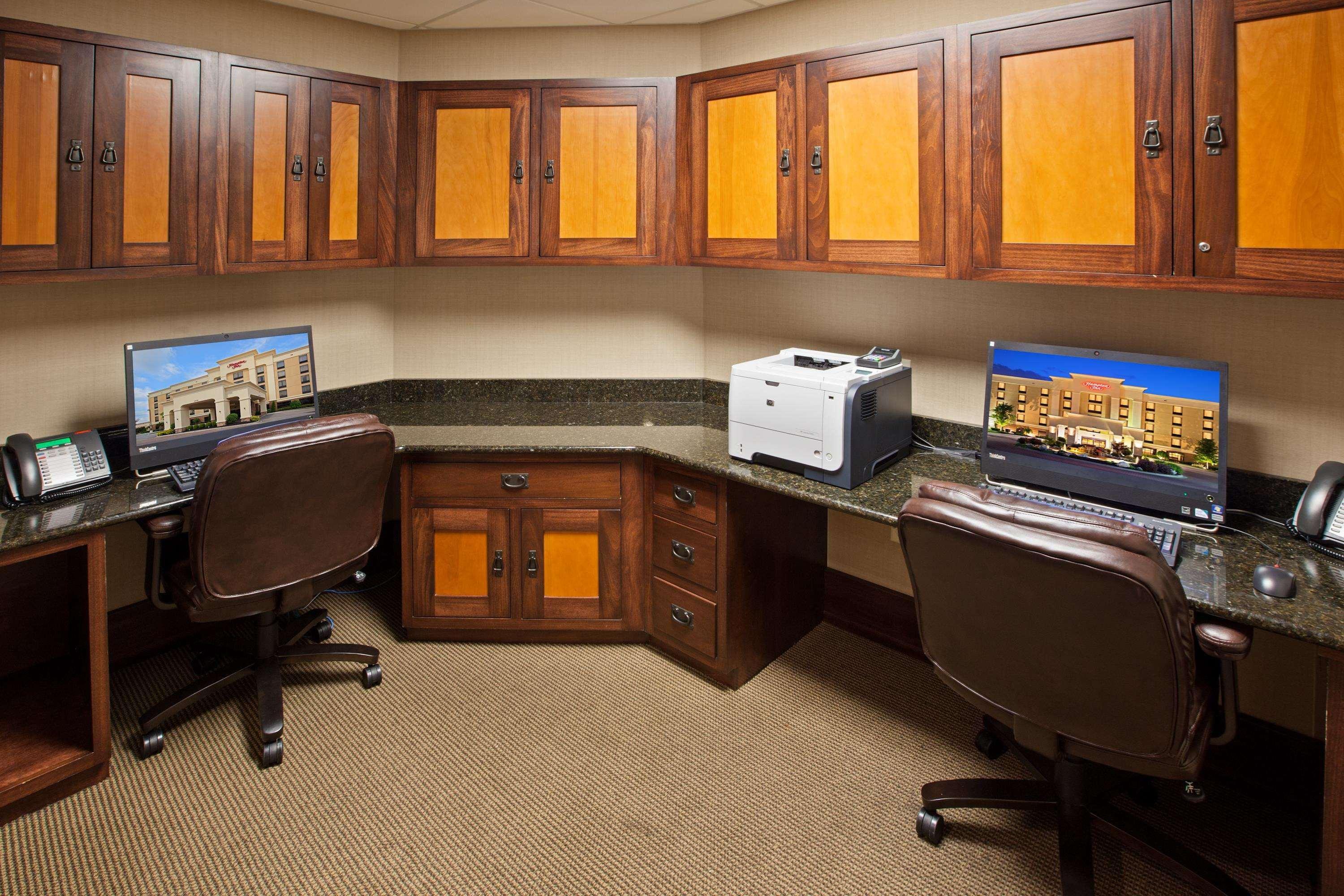 Hampton Inn Chattanooga-North Бизнес фото