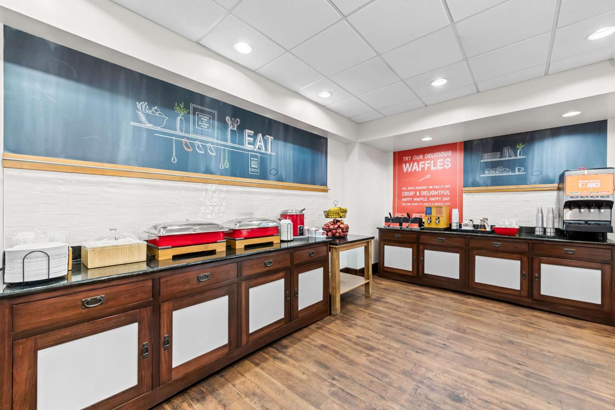 Hampton Inn Chattanooga-North Экстерьер фото