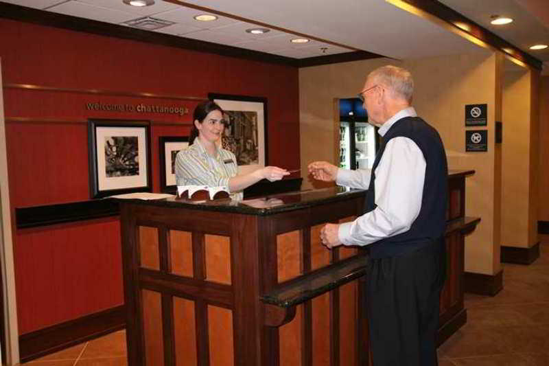 Hampton Inn Chattanooga-North Интерьер фото